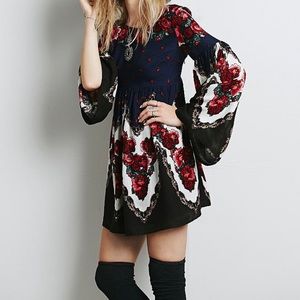 Free People Bell Sleeve Flowy Tapestry Print Dress